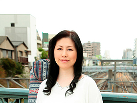 息子の性処理を心配して上京する母　480分　サンプル画像03